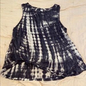 Old Navy Gray and White Relaxed Tie Front Tank Top
